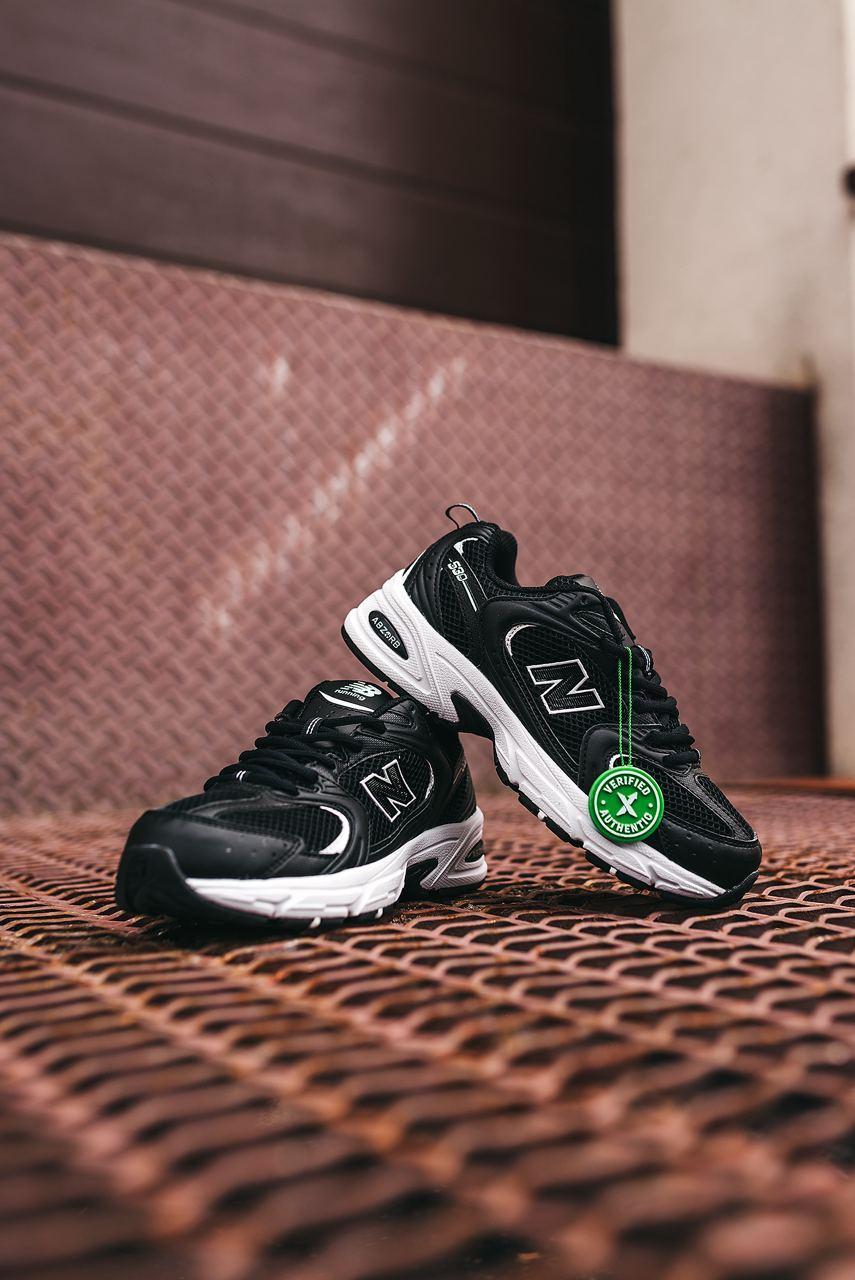 Кросівки жіночі New Balance 530 Black White Size 39