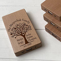 Павербанки з дерева і гравіюванням