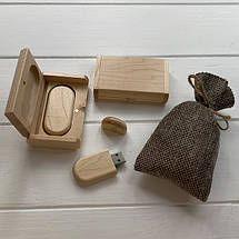 Флешки з дерева з гравіюванням