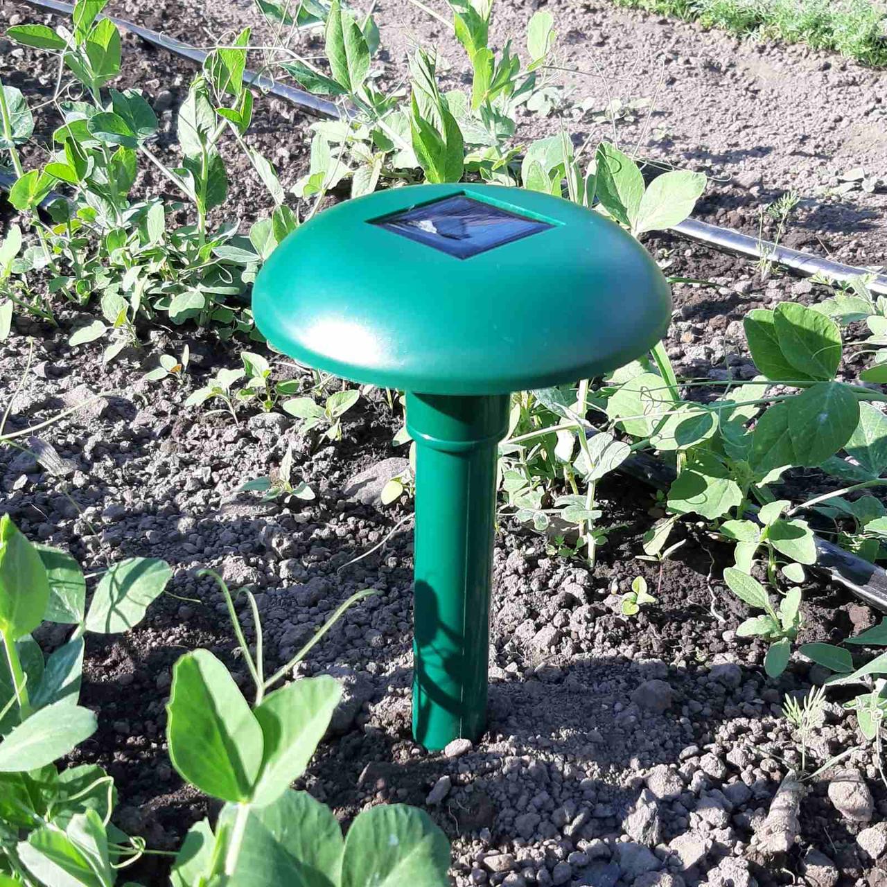 Ультразвуковий відлякувач для кротів Solar Rodent Repeller на сонячних батареях для дачі