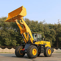 Фронтальний навантажувач New Sky NK957 з подовженою стрілою