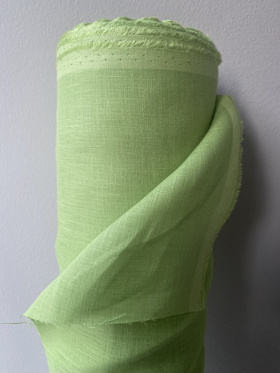 Салатова лляна тканина, 100% льон, колір 762