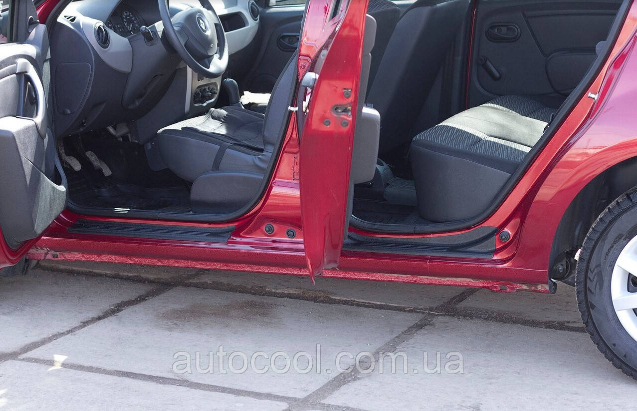 Накладки на внутрішні пороги дверей Renault Sandero Stepway 2009-2013 р. в. Рено Сандеро Степвей, фото 1