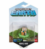 Коллекционная фигурка Майнкрафт Добытчик Стив - Minecraft Earth Crafting Steve от Mattel GKT36
