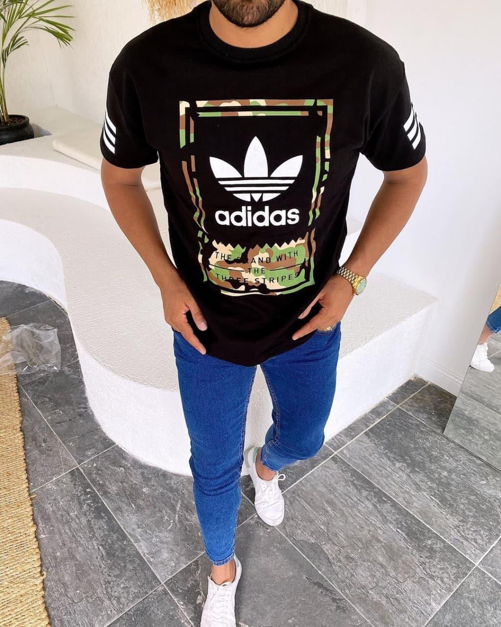 Чоловіча футболка Adidas M1027 чорна