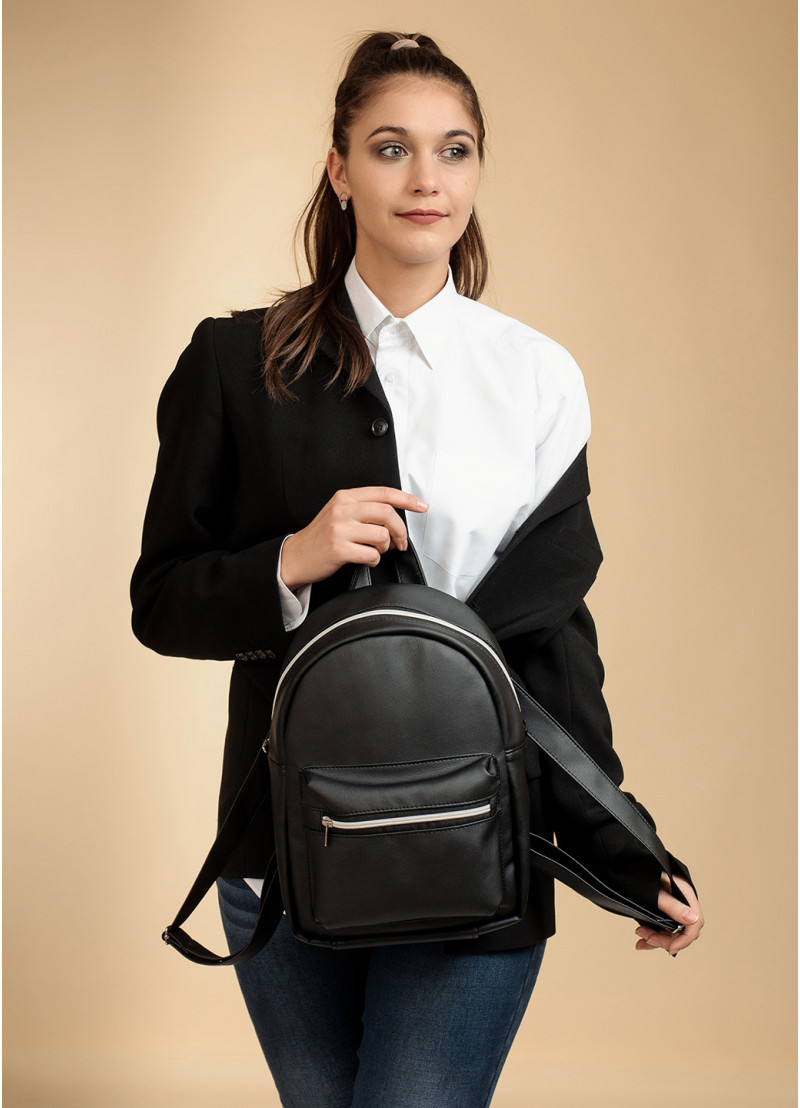 Місткий жіночий чорний рюкзак молодіжний, для дівчинки підлітка, міський повсякденний, еко-шкіра