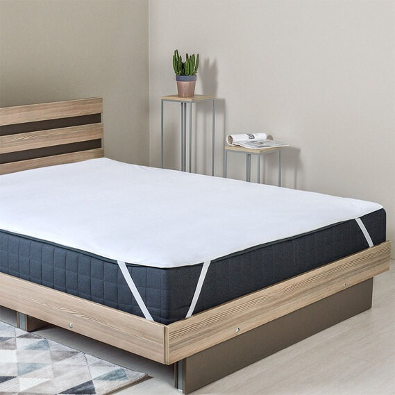 Наматрацник водонепроникний 200x200 з гумками по кутах Aqua-Stop Classic IDEIA