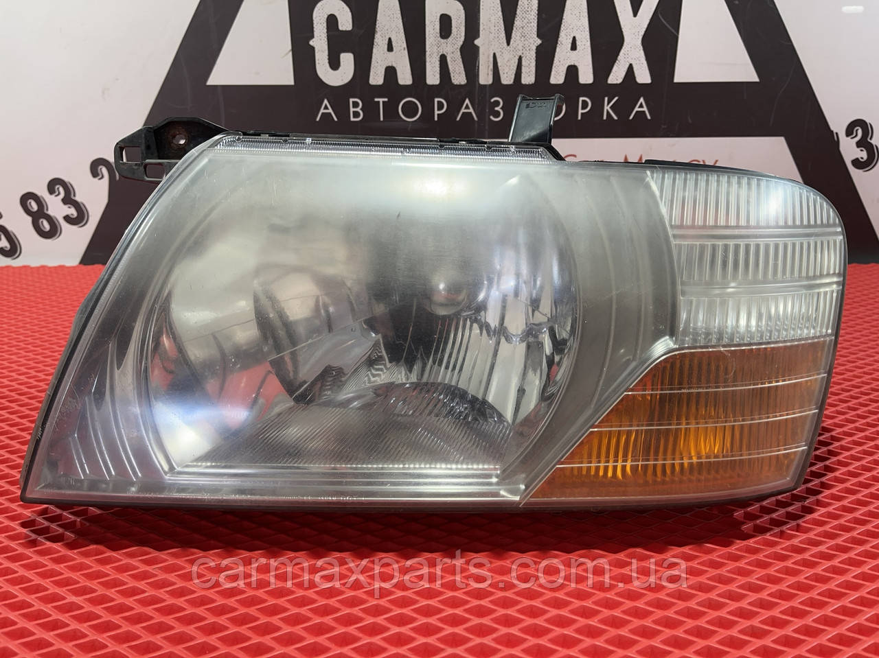 Фара передня ліва Mitsubishi Pajero Wagon 3 2003-2006 Рестайлінг