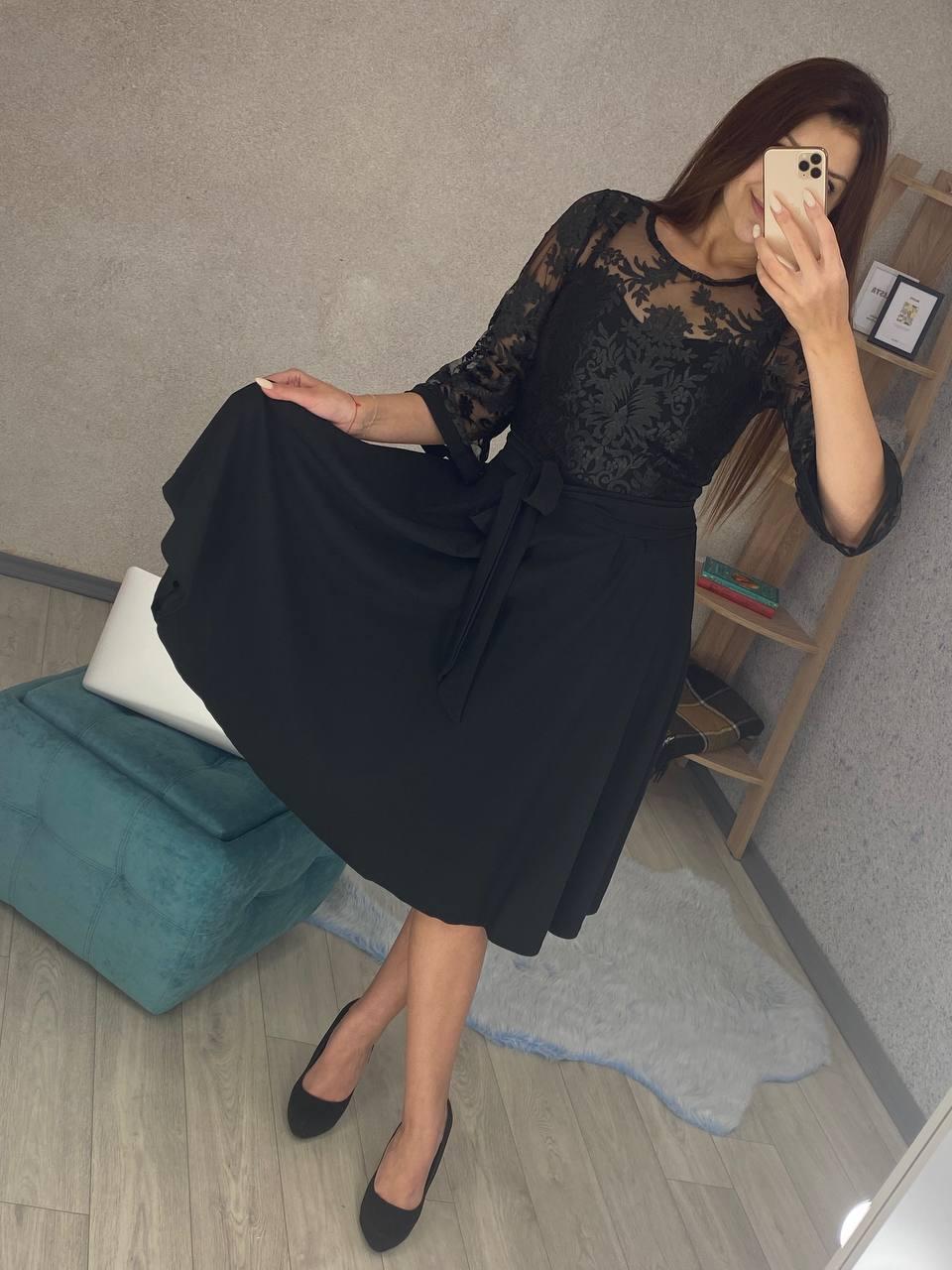 Плаття чорне міді з мереживом