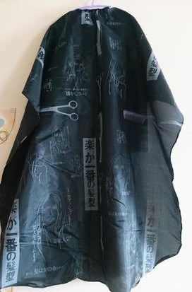 Пеньюар перукаря чорний з інструментом PNU-27