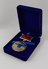 Футляр классический для наград, медалей, орденов, монет, значков синий бархатный 804-2