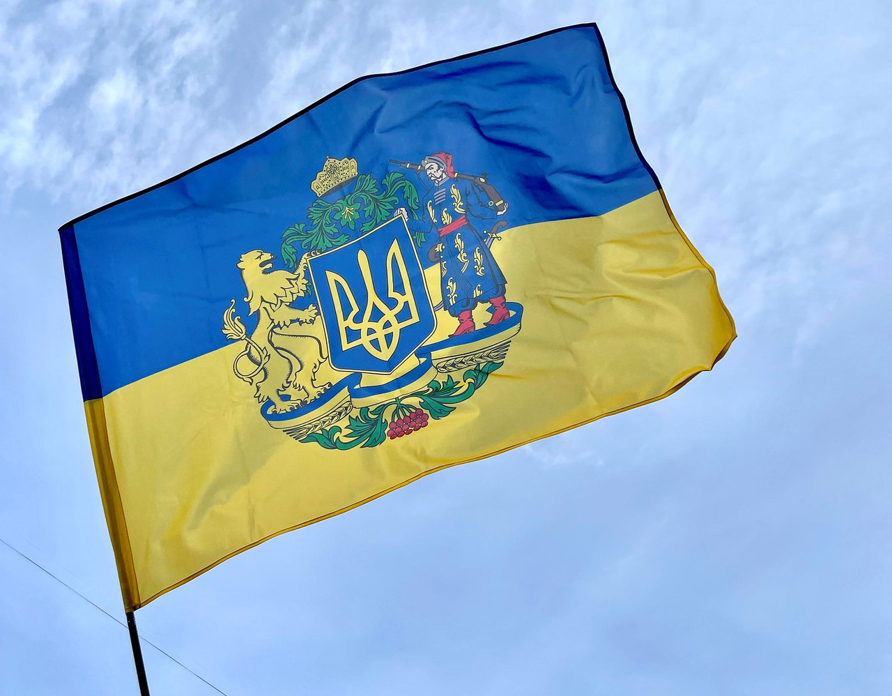 Прапор України з великим державним гербом