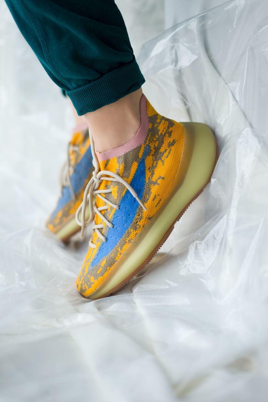 Кросівки жіночі жовті Adidas Yeezy 380 Blue Oat (04639)