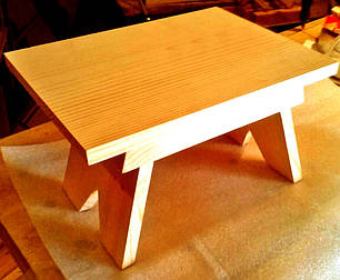 Стільчик "Задвиж"