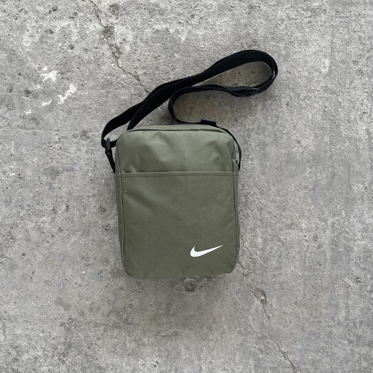 Барсетка чоловіча жіноча Nike хакі сумка чоловіча через плече найк мессенджер тканинний