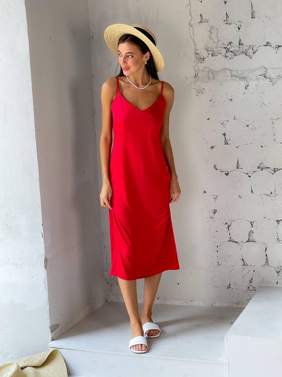 Сукня комбінація на бретельках з декольте S M L(42 44 46) ніжне червоне сатин