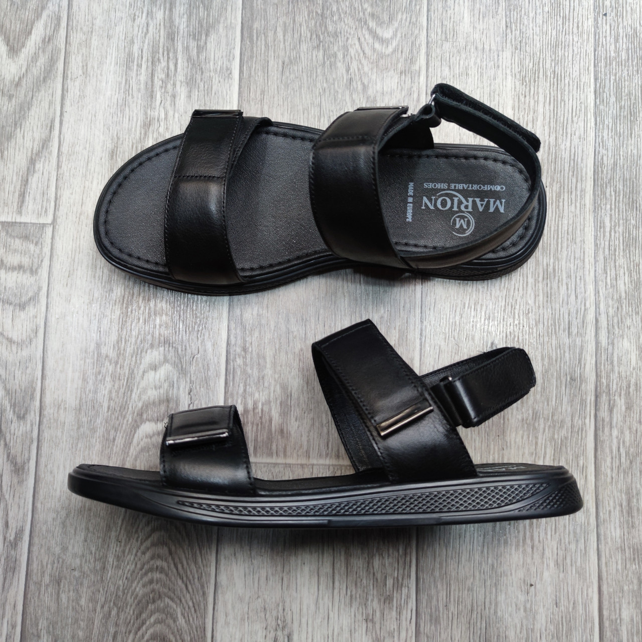 Чорні чоловічі сандалі – база в чоловічому гардеробі на літо. Літнє чоловіче взуття