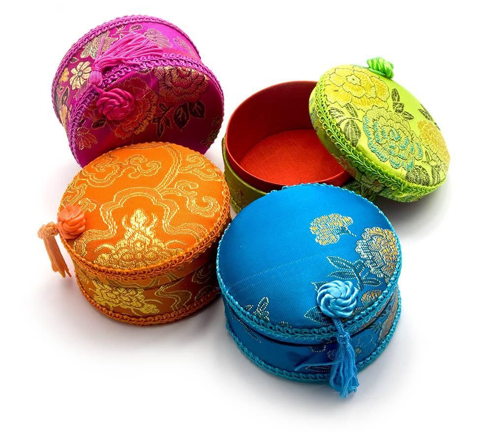 Скринька кругла з вишивкою (d-10, h-6 см), фото 1