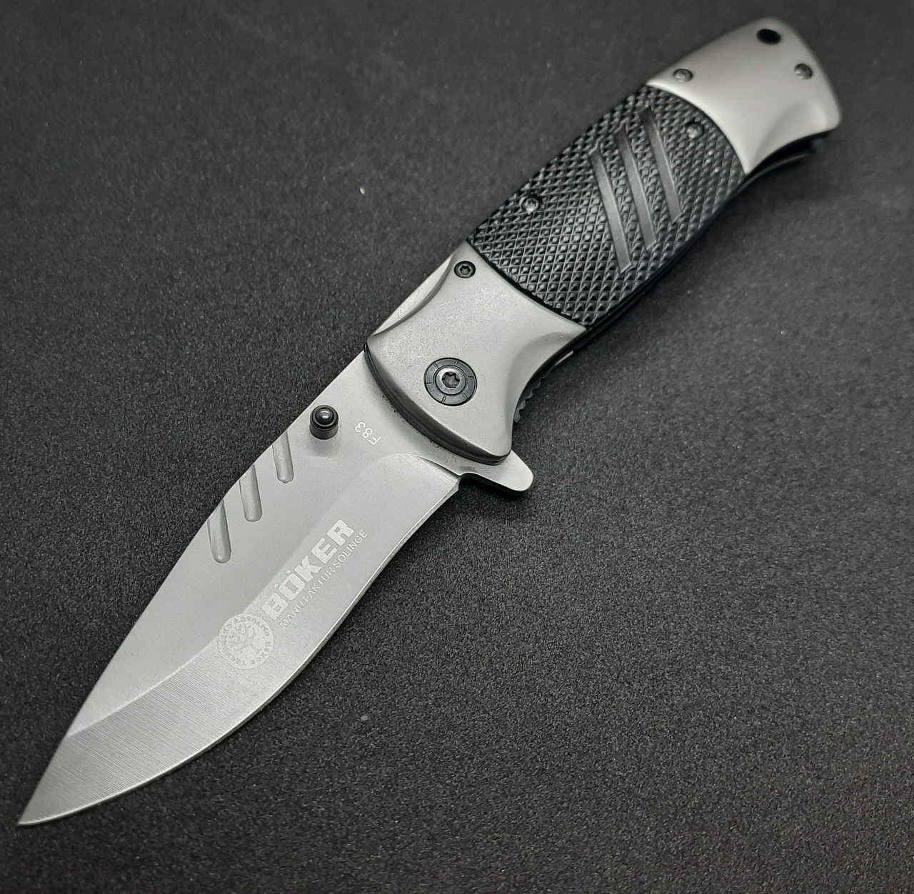 Ніж складаний, напівавтоматичний універсальний Boker F83 з ергономічною рукоятю і кліпсою