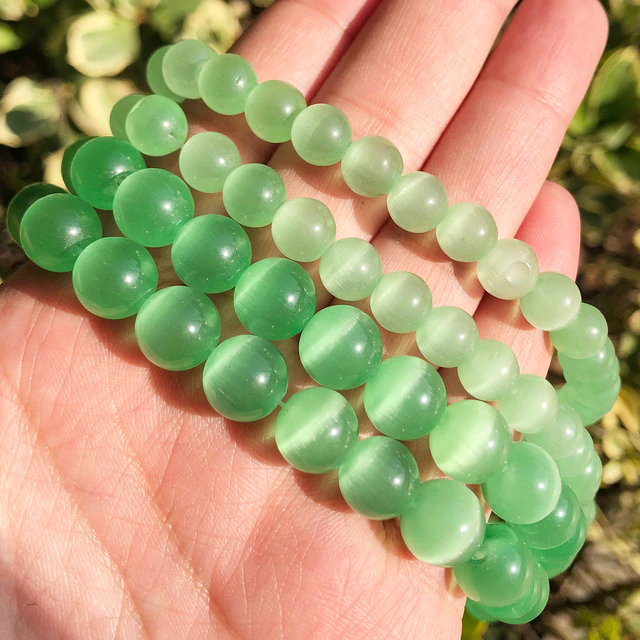 Котяче око 10 мм зелений /приблизно 36-38 шт довжина 37см