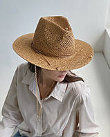 Плетеная шляпа федора женская на лето с широкими полями коричневая с цепью и жемчужинами
