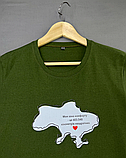 Якісна повсякденна чоловіча футболка з українською символікою кольору хакі, фото 3