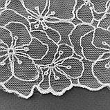 Ажурне мереживо вишивка на сітці: білого кольору сітка, білого кольору нитка, ширина 20 см, фото 7