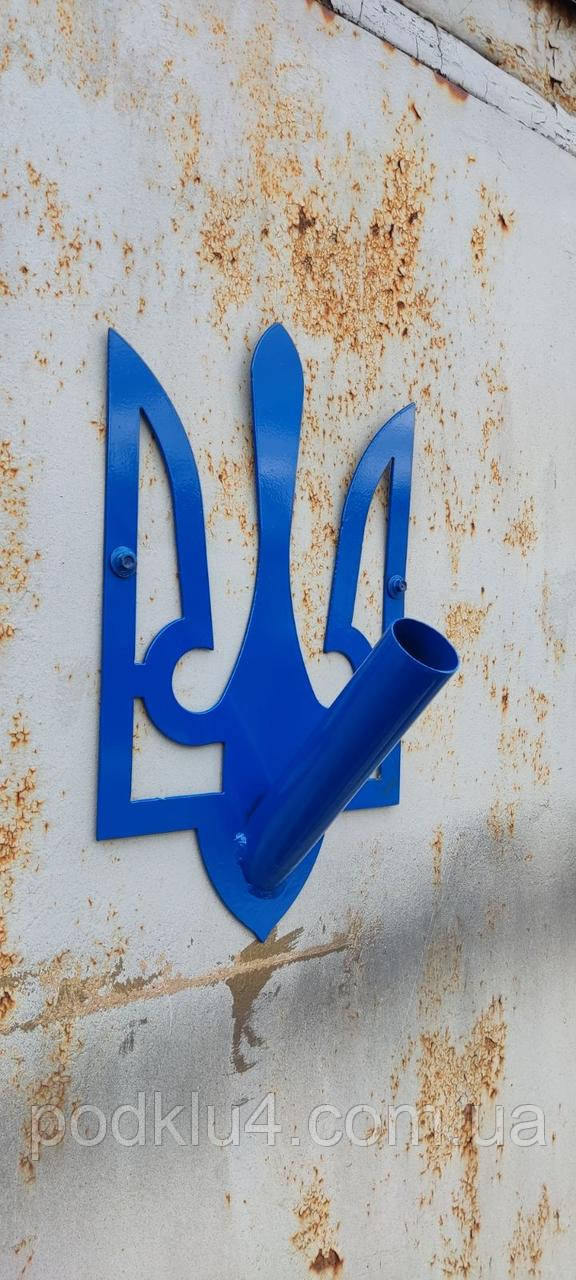 Герб України флагшток