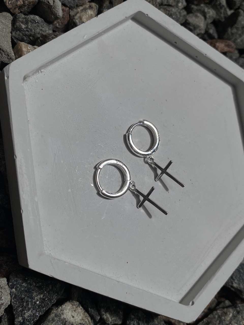 Сережки-кільця Хрестик, сережки Хрести унісекс, жіночі і чоловічі, срібне покриття 925 проби, 30*10 мм, фото 1