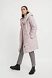 Подовжена зимова куртка стьобана Finn Flare W20-32042-812 Down Fill рожева S, фото 2