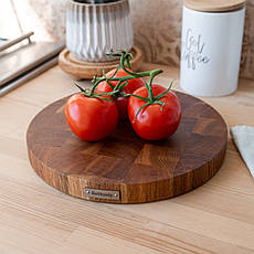 Кухонна торцева обробна дошка кругла дуб д27 см велика на силіконових ніжках BeWoody