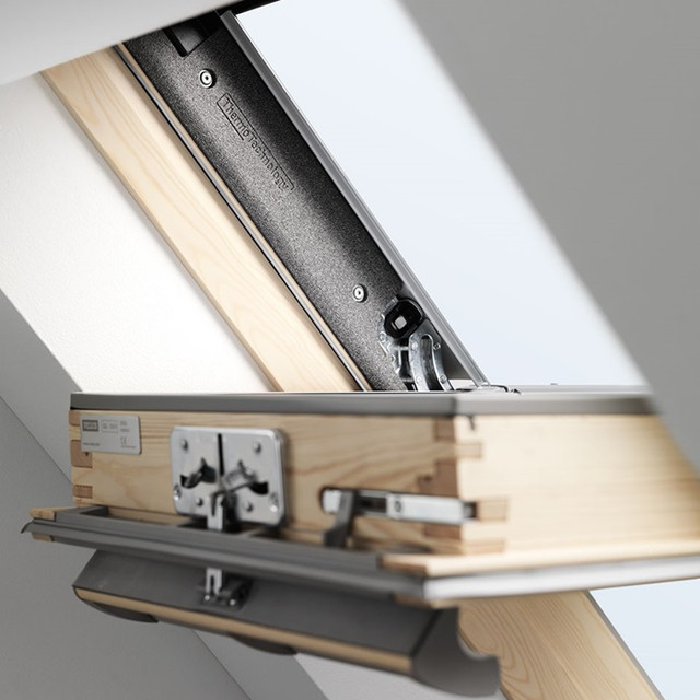 Купить Мансардное окно Velux Стандарт GZL 1051 B. Ручка нижняя., цена ...
