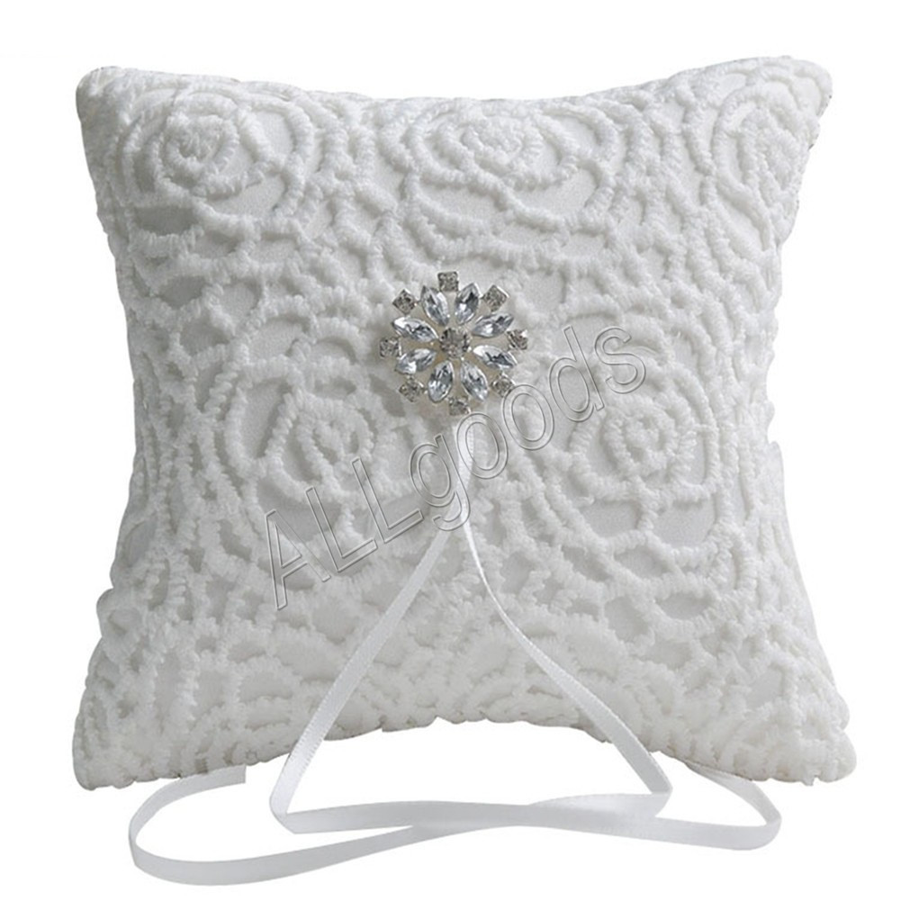 Подушка для обручок 15х15см (WeddingPillow6)