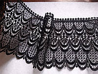 Мереживо макраме ажурне (гіпюр) з фестонним низом. Колір чорний, ширина 13 см на метр