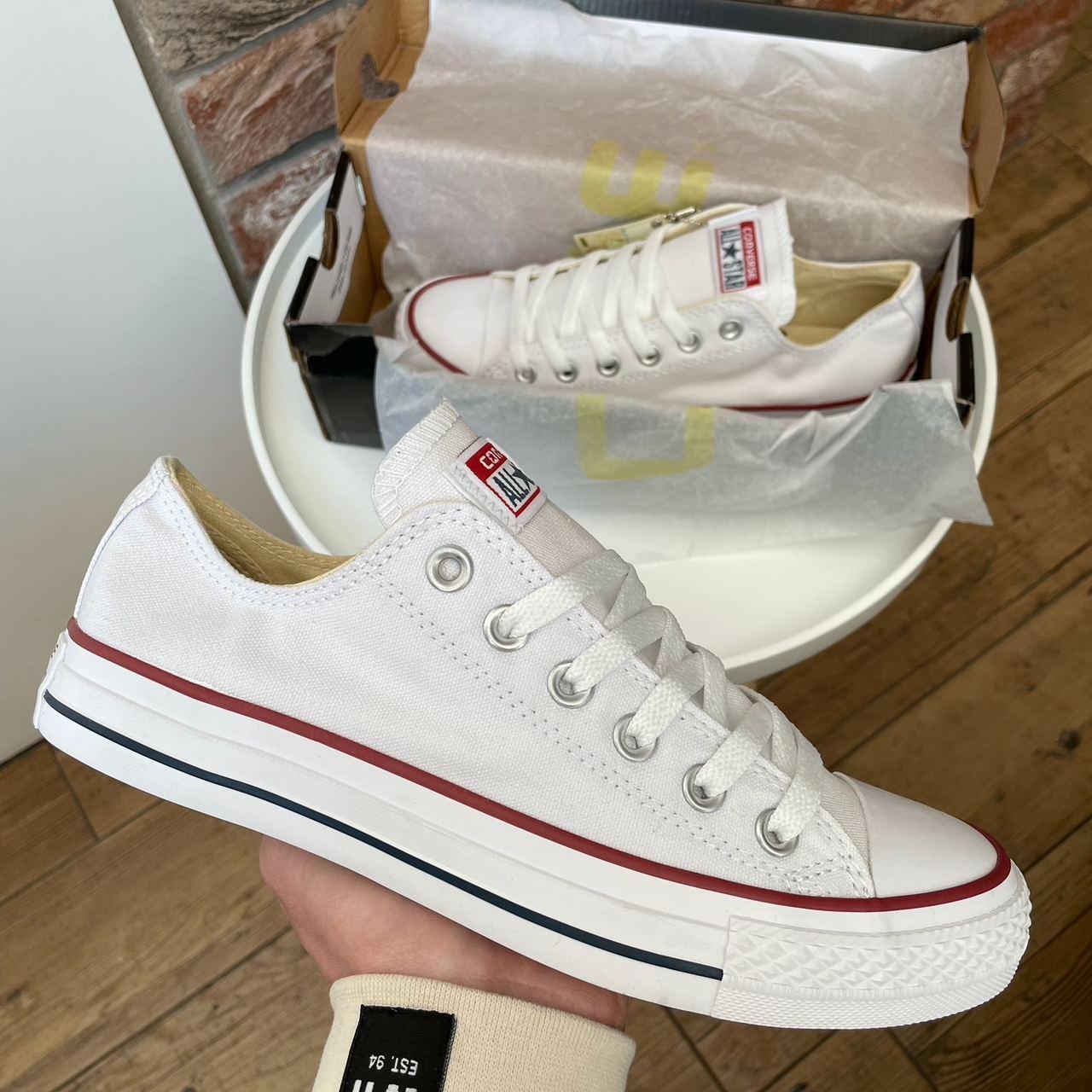 White low best sale converse all star