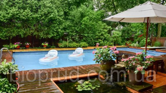 Вуличний басейн.