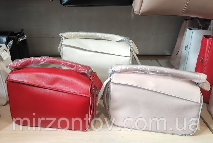 Жіноча сумка з натуральної шкіри білого, молочного, блакитного, рожевого та червоного кольору