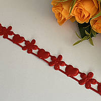 Атласная лента фигурная Сердечки цветочки 1,5-2 см Красный цвет