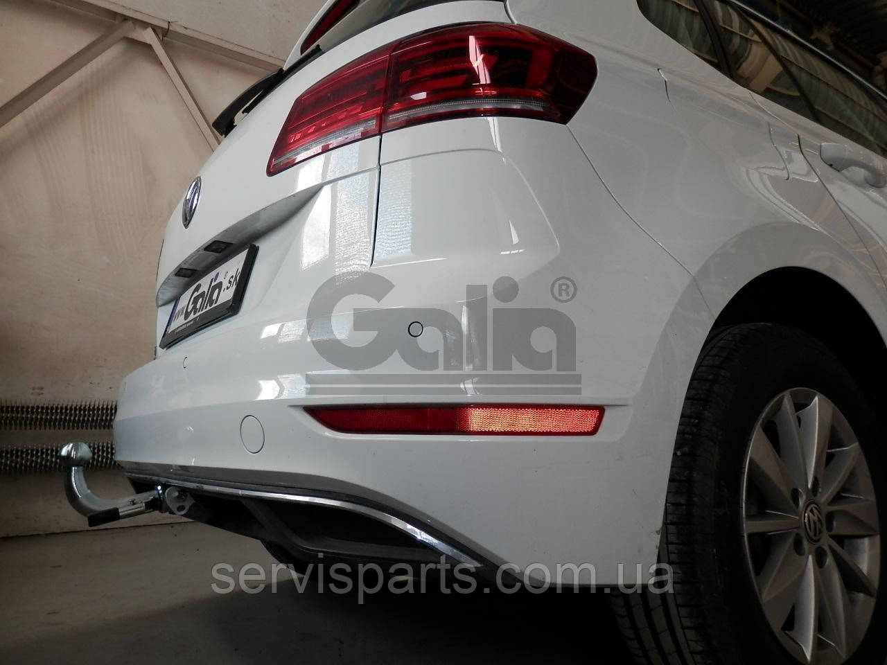 Оцинкованный фаркоп на Volkswagen Golf Sportsvan 2018- (хетчбек) - фото 1 - id-p1639404202