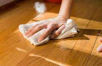 Засоби для догляду дерев'яної підлоги, паркету