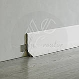 Алюмінієвий накладний плінтус 40х17х2500 мм, декор по RAL, фото 2