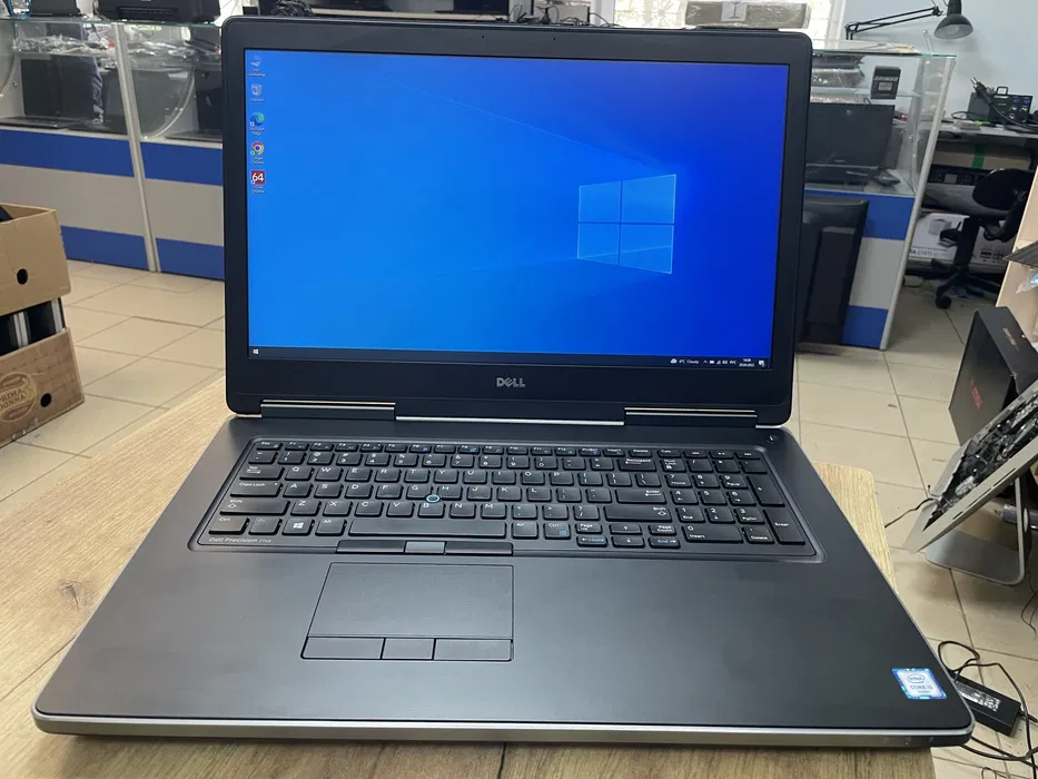 Ноутбук Dell Precision 7710 17.3 IPS core i5 6300HQ/8gb/FirePro w5170m-2gb, фото 1