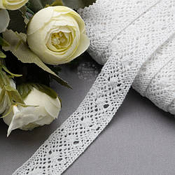 Бавовняне мереживо білого кольору шириною 2 см, метражем