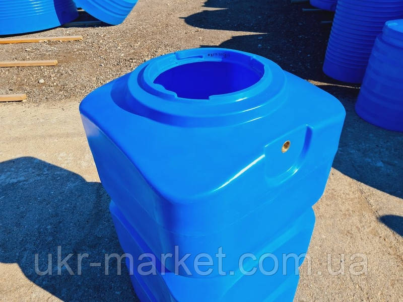 Бак для воды пластиковый на 500 литров - фото 4 - id-p1640309168