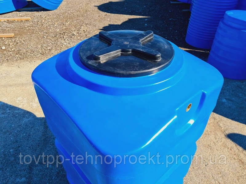 Бак для воды пластиковый на 500 литров - фото 3 - id-p1640309920