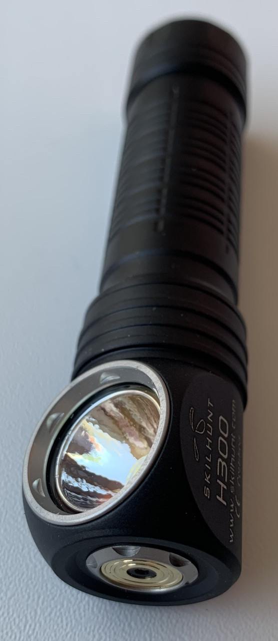 Ліхтар Skilhunt H300R чорний Neutral White + 18650 BL-135