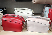 Жіноча сумка з натуральної шкіри білого, молочного , рожевого та червоного кольору
