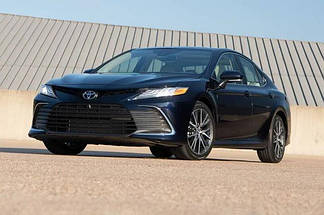 TOYOTA CAMRY 2021