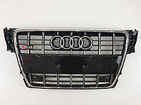 Решетка радиатора Audi A4 2007-2011год Черная с хромом (в стиле S-Line)