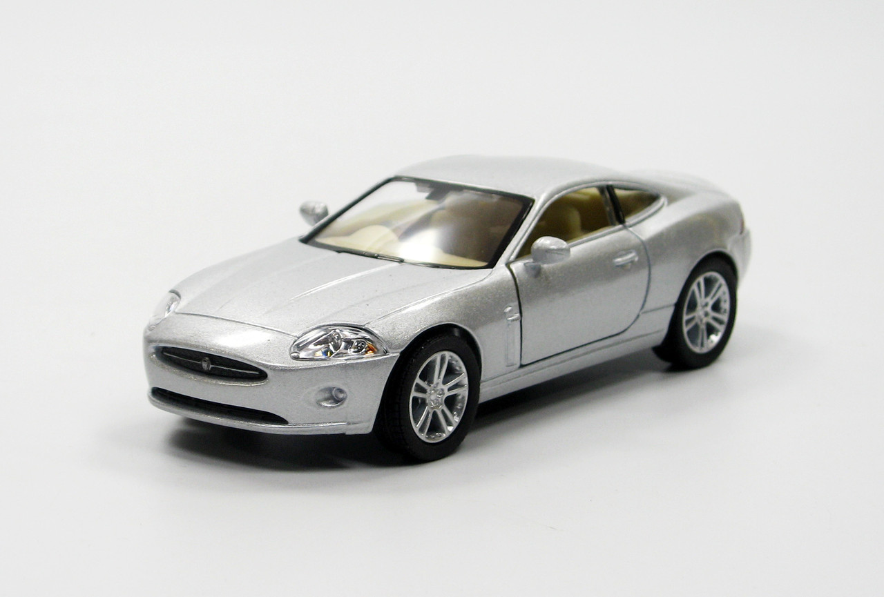 Машина металева KT5321W JAGUAR XK Coupe